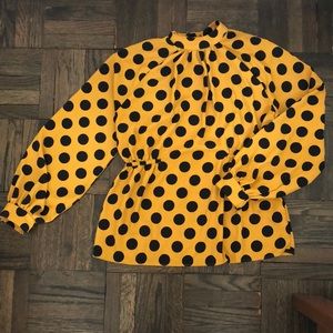 Polka Dots blouse in Yellow and black by Zara!